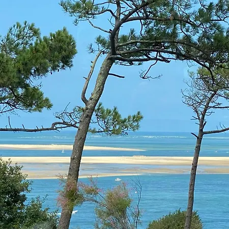 Superbe Avec Vue Centre, Se Fait A Pied Ou En Velo